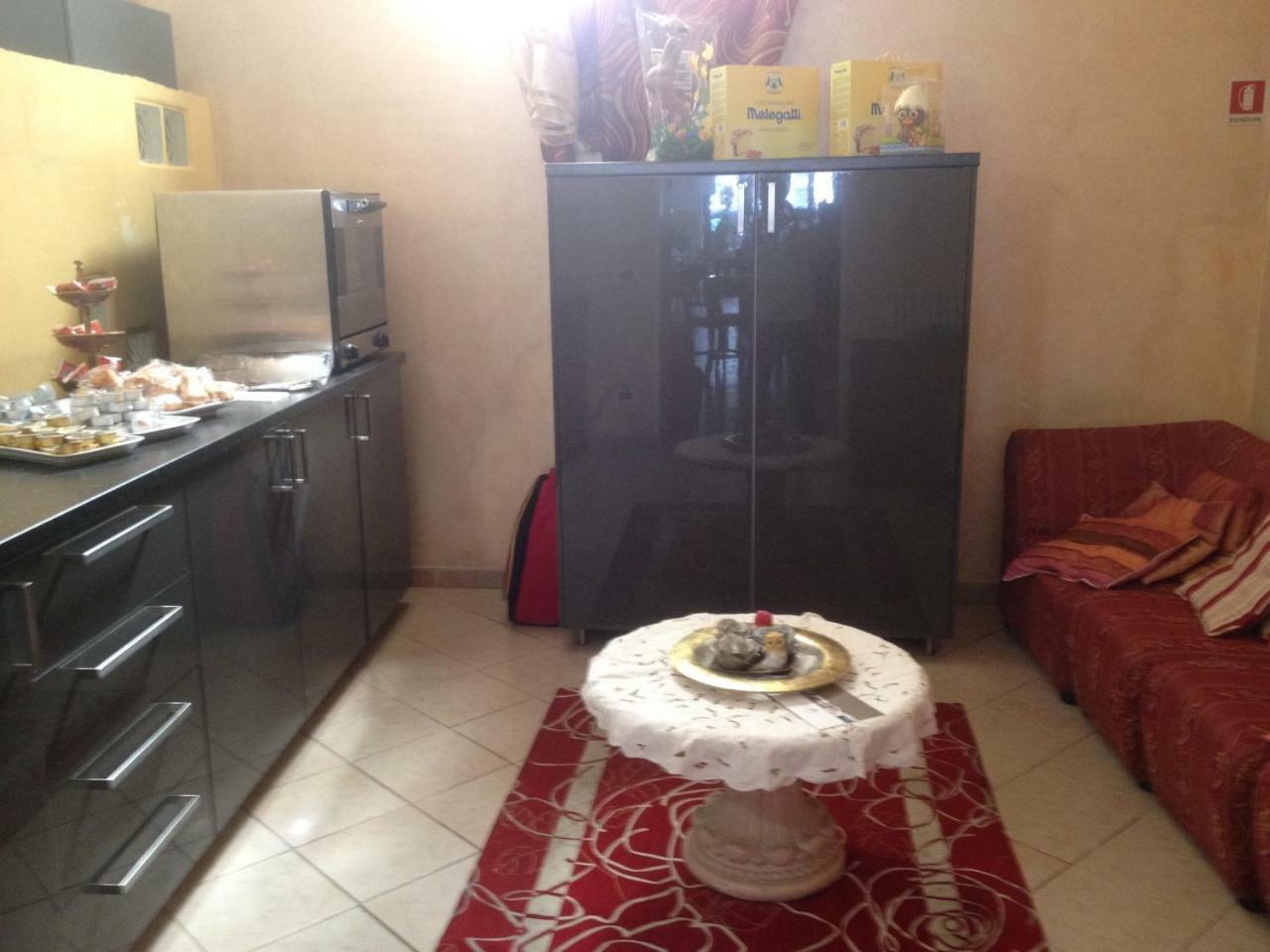 Hotel La Milanese Pietra Ligure Zewnętrze zdjęcie
