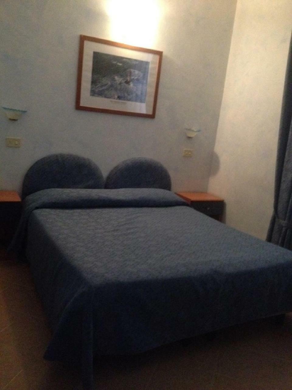 Hotel La Milanese Pietra Ligure Zewnętrze zdjęcie