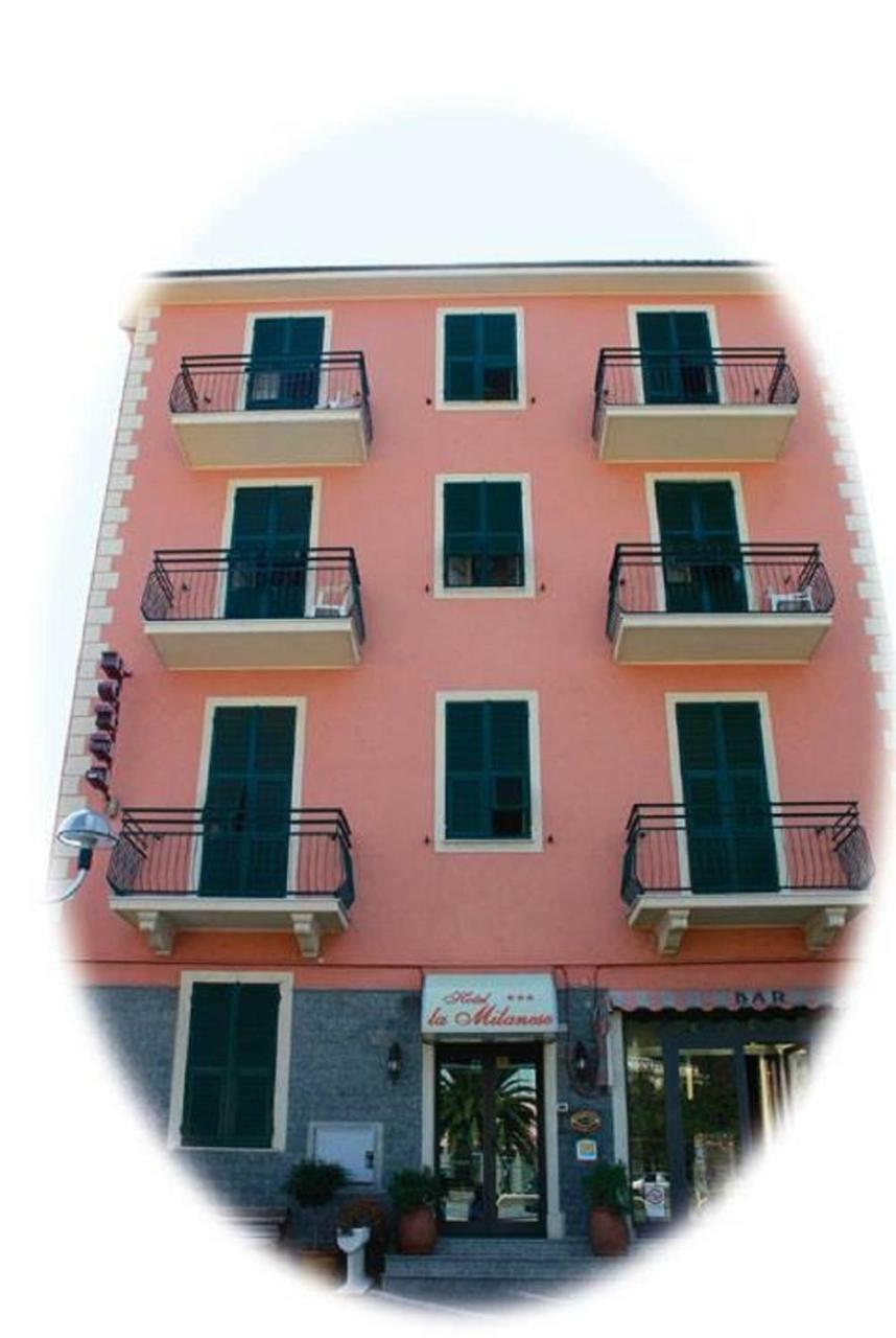 Hotel La Milanese Pietra Ligure Zewnętrze zdjęcie